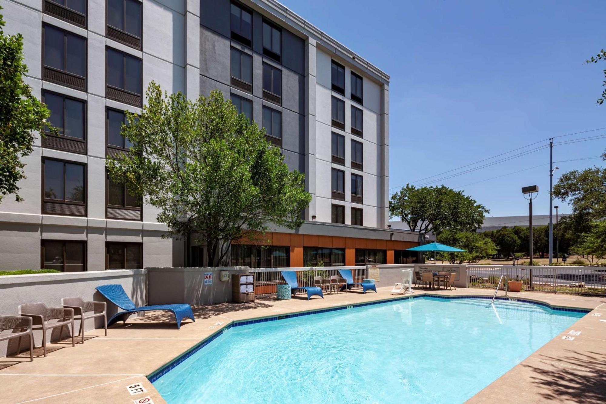Hampton Inn Austin Nw Near The Domain Екстериор снимка